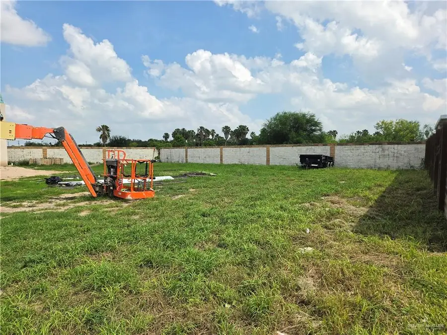 3824 E Roosevelt Avenue, Alton, TX 78573 - #3