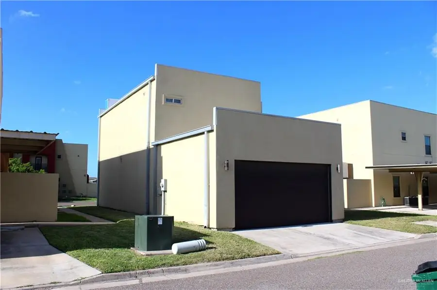 1204 E Daffodil, McAllen, TX 78501 - #3