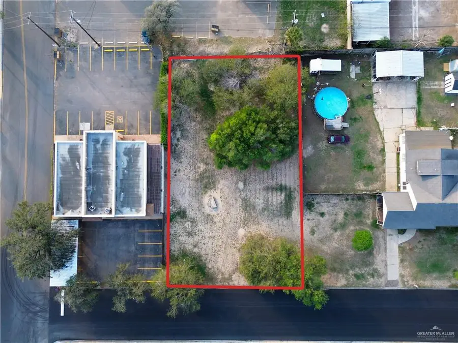 1115 S 12th Avenue, Edinburg, TX 78539 - #2