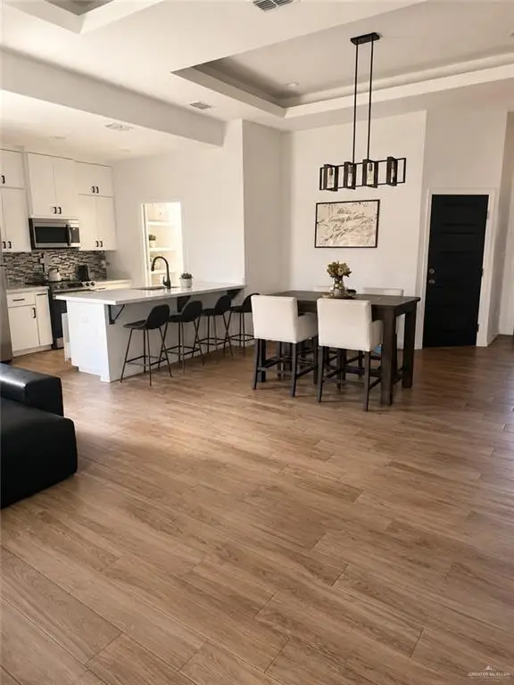 3117 E Iverson Avenue, Edinburg, TX 78542 - #2