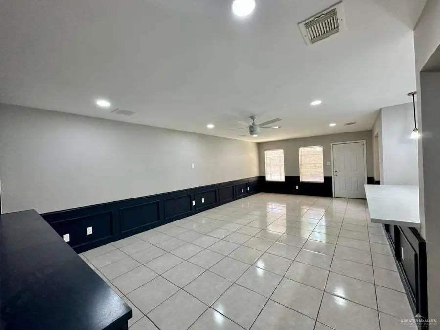 900 E Dallas Avenue #17, McAllen, TX 78501 - #3