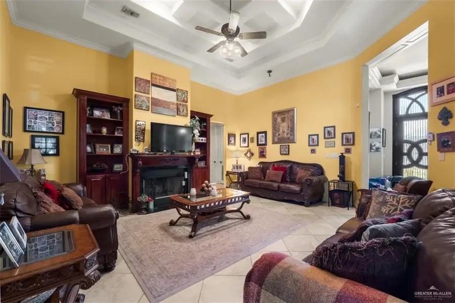 406 W 14th Street, Weslaco, TX 78596 - #3