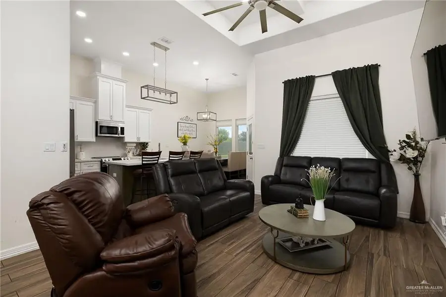 903 Thomas Lane, Alamo, TX 78516 - #2