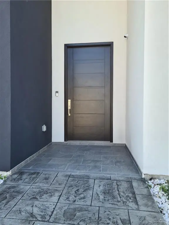 6711 N 11th Lane N, McAllen, TX 78504 - #2