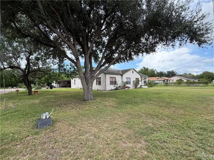 512 W 4th Street E, Weslaco, TX 78596 - #3