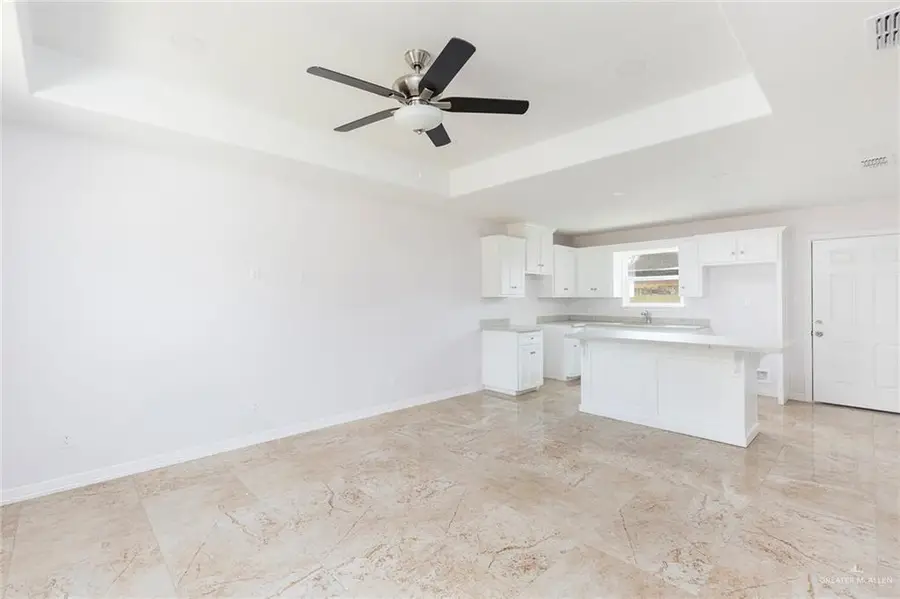 624 N Texas Avenue, Mercedes, TX 78570 - #2
