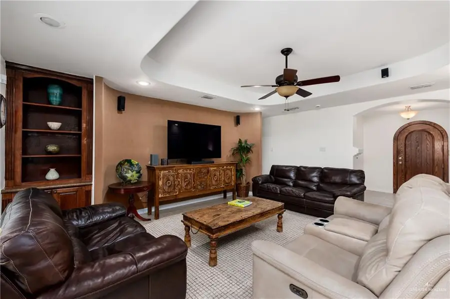 4417 S Cesar Chavez Road, Edinburg, TX 78542 - #3