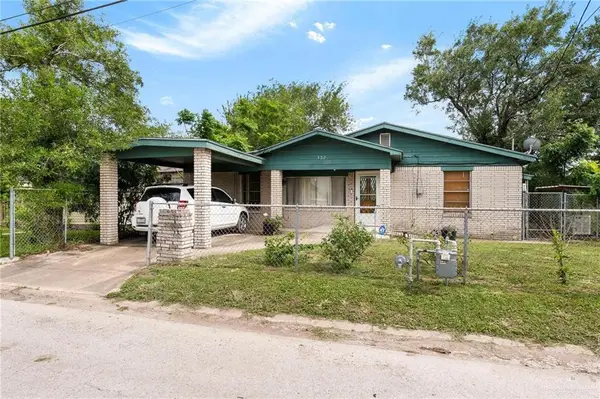 322 Petra Avenue, Raymondville, TX 78580