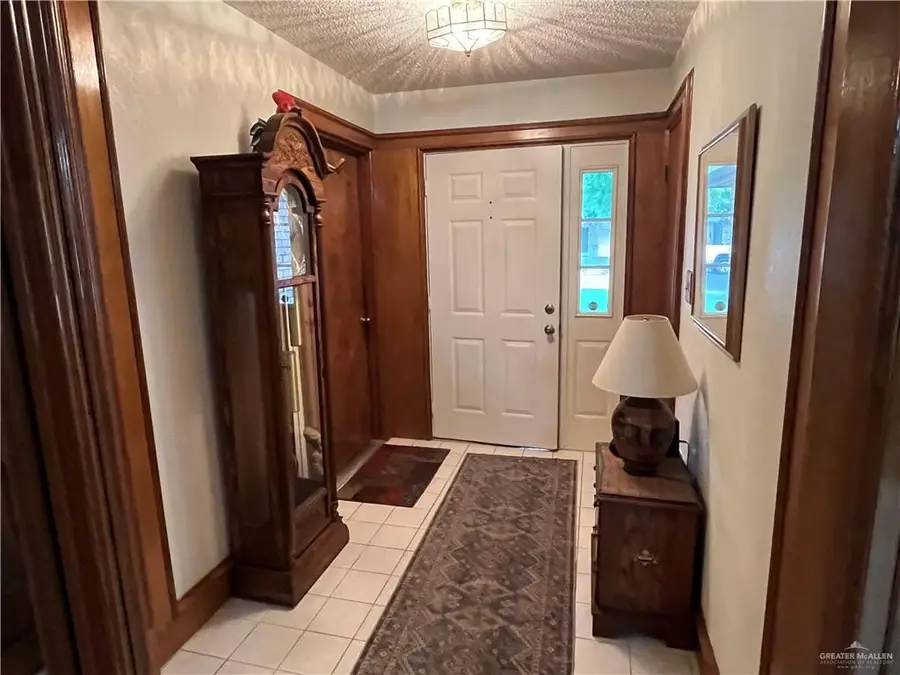 847 Palm Drive, Alamo, TX 78516 - #2