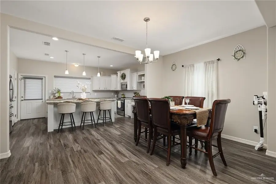 501 Central Park Street, Edinburg, TX 78541 - #3