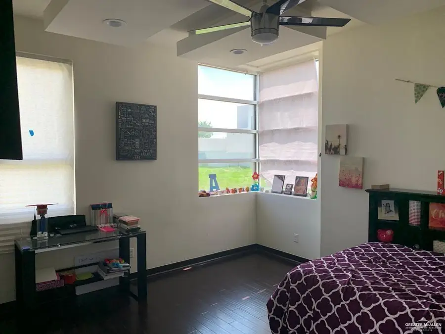 1102 Flamingo Avenue, Mission, TX 78572 - #3