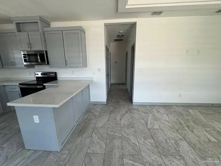 800 N Kentucky Street, Alton, TX 78573 - #2