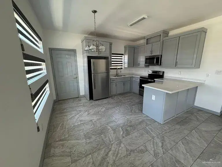 800 N Kentucky Street, Alton, TX 78573 - #3