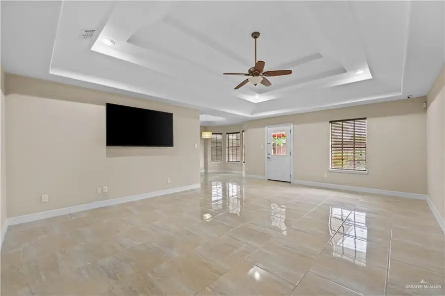 2125 Robin Avenue, McAllen, TX 78504 - #2