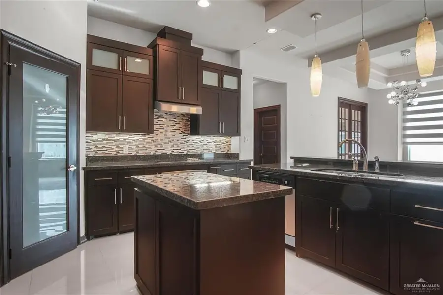 3104 Santa Monica, Mission, TX 78572 - #3