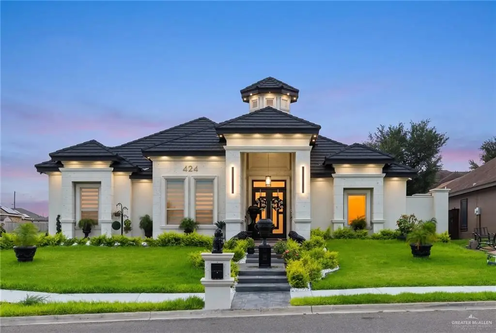 424 Palm Shores Boulevard, La Joya, TX 78560 - #1