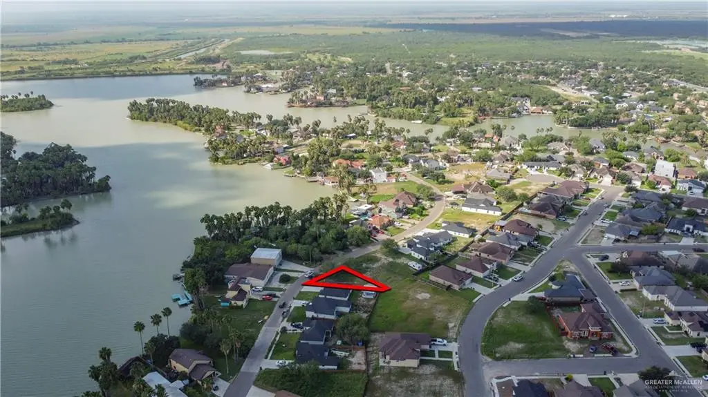 700 N Kika De La Garza Boulevard, La Joya, TX 78560 - #1
