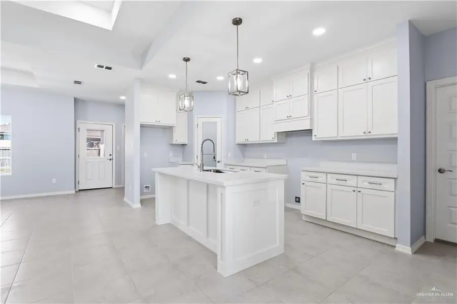 435 Serg Loop, Alamo, TX 78516 - #2