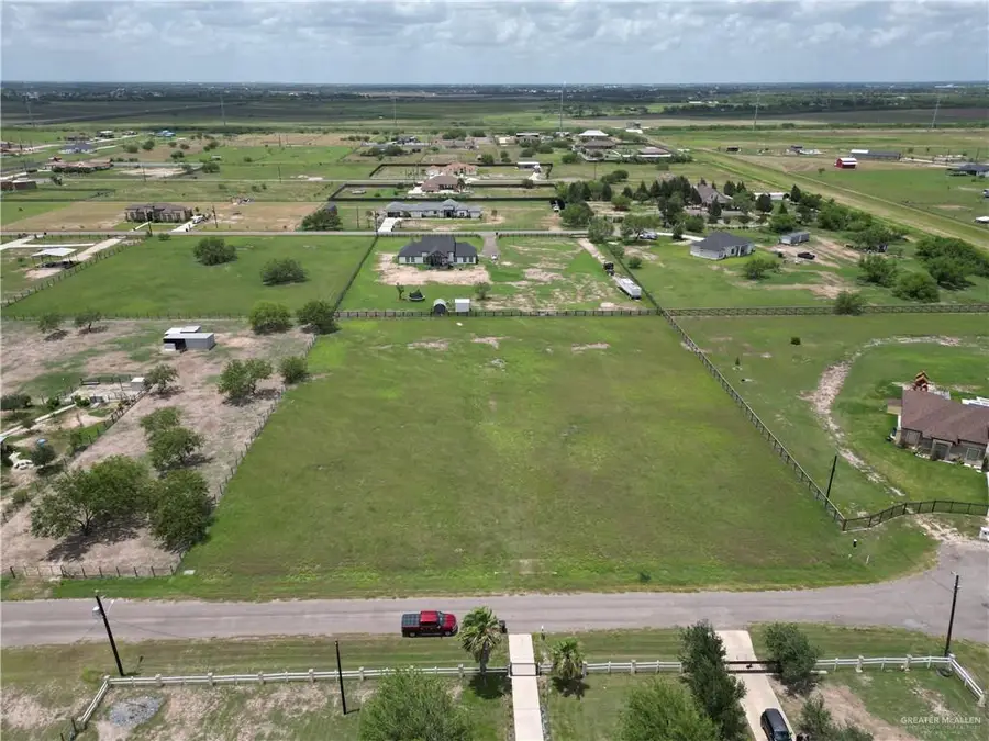 627 Nora Street, Weslaco, TX 78596 - #2
