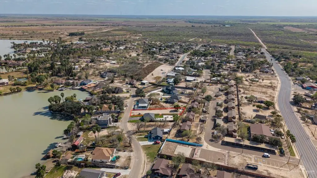 932 S Kika De La Garza Boulevard, La Joya, TX 78560 - #1