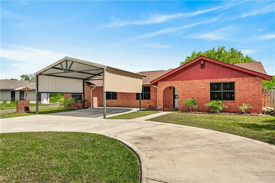 1010 E Lincoln Street, Weslaco, TX 78599 - #2