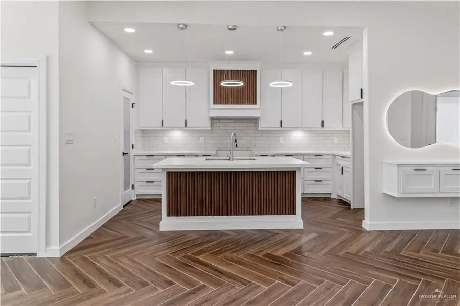 420 Freedom Way, Weslaco, TX 78596 - #3