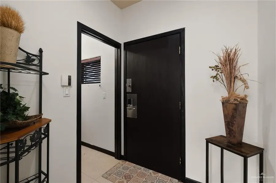 813 Travis Street #323, Mission, TX 78572 - #3