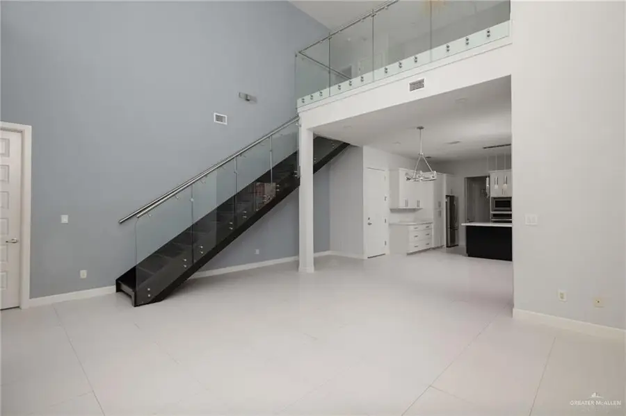 2105 S 6th Street, McAllen, TX 78501 - #3