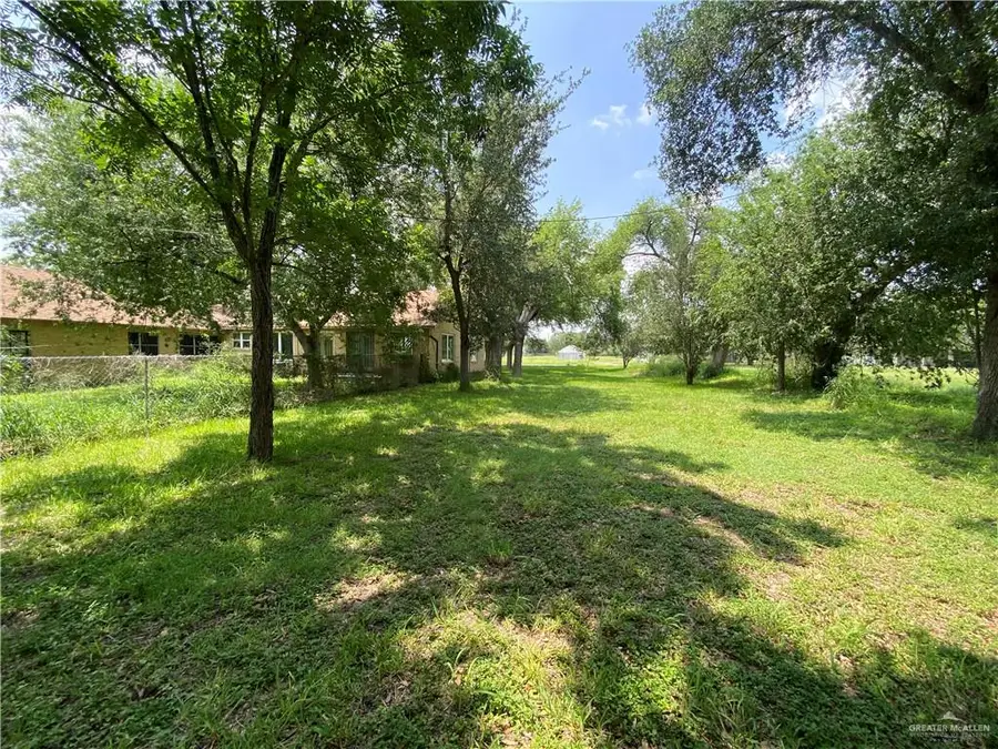 400 W Houston Avenue, McAllen, TX 78501 - #2