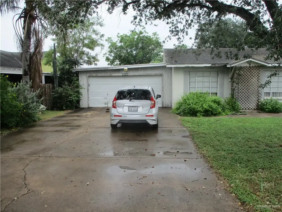 916 S 6th Avenue, Edinburg, TX 78539 - #2
