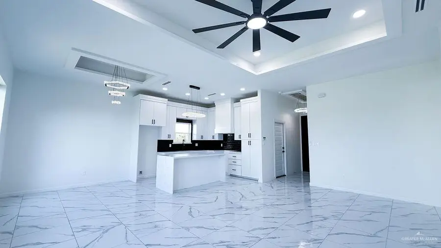 2319 E Tamarindo Street, Hidalgo, TX 78557 - #2