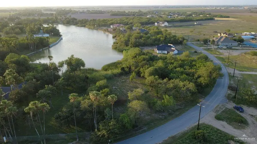 000 Moon Lake Drive S, Progreso Lakes, TX 78596 - #2