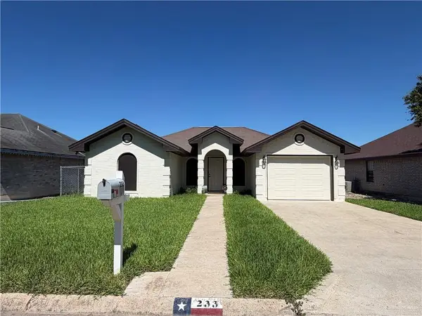 233 River Oak Avenue, Rio Grande City, TX 78582