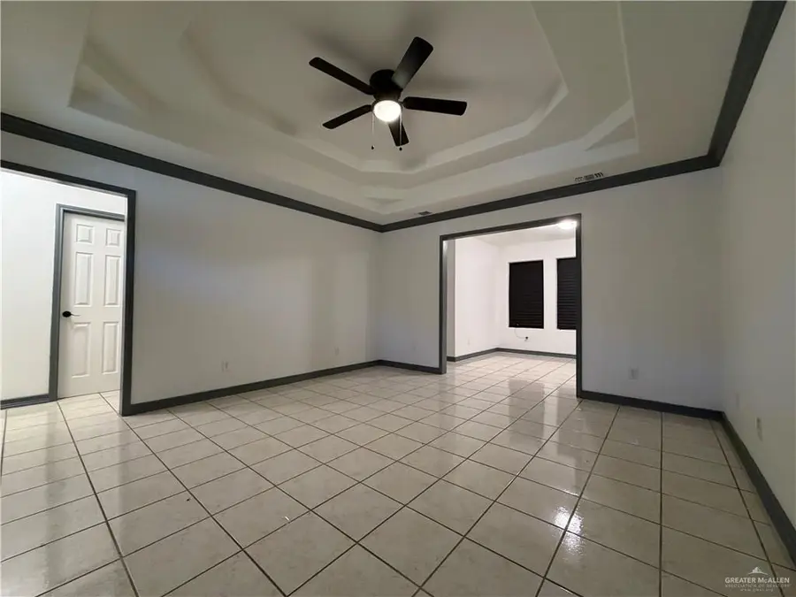 233 River Oak Avenue, Rio Grande City, TX 78582 - #2