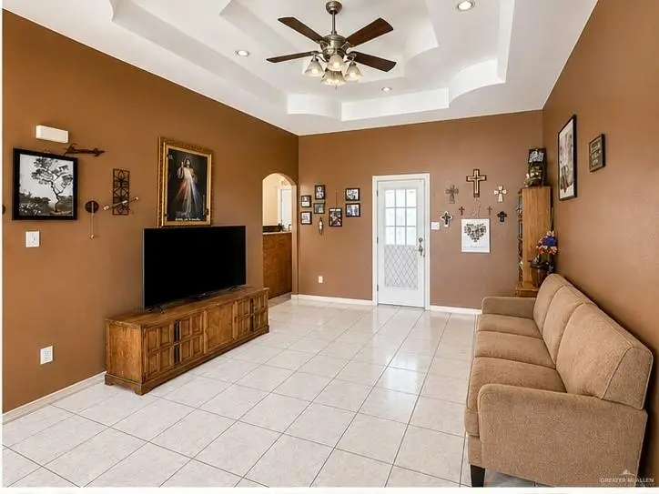 801 W Hawk Avenue, Pharr, TX 78577 - #2