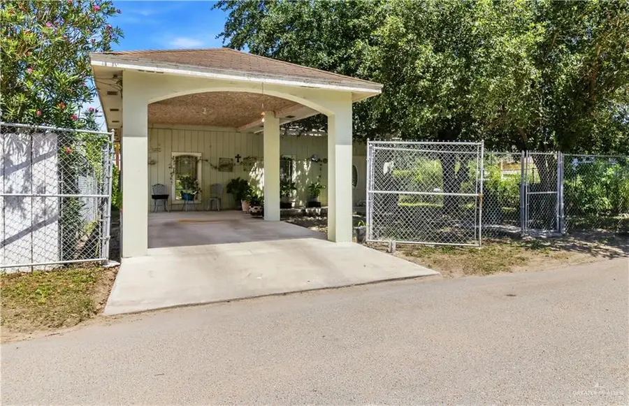 816 E 2nd Street, Rio Grande City, TX 78582 - #2