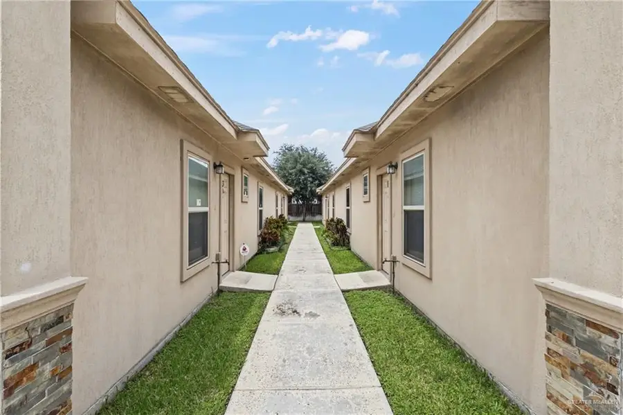 905 E Myrtle Beach Avenue, McAllen, TX 78503 - #2