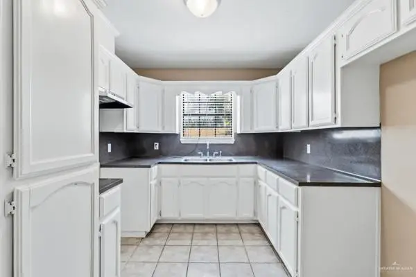 607 E Jackson Street, Harlingen, TX 78550 - #2