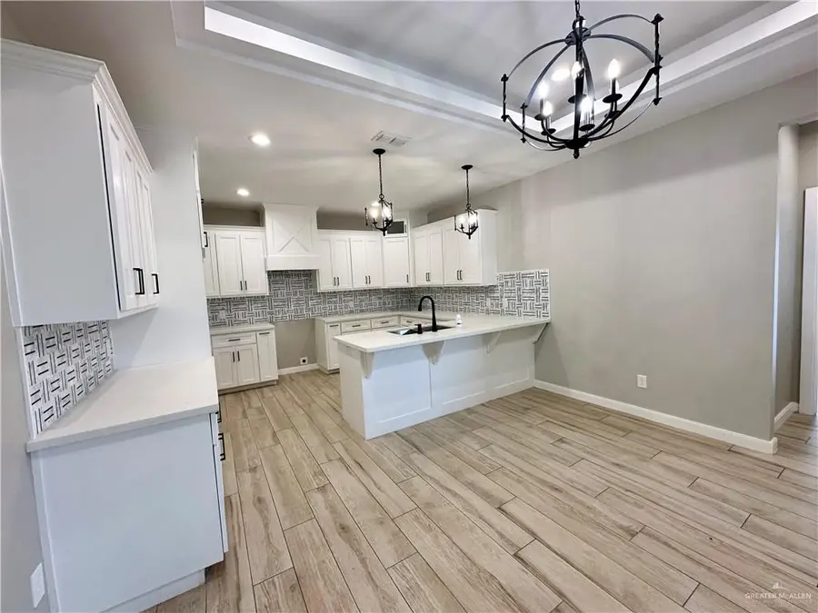 8904 N 27th Lane, McAllen, TX 78504 - #3