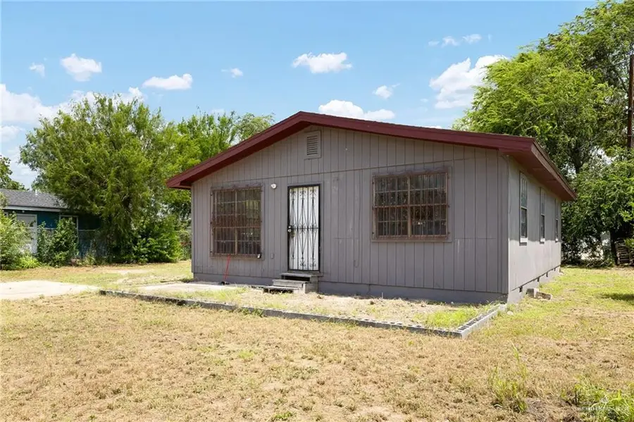 1202 W I Street, Mission, TX 78572 - #2