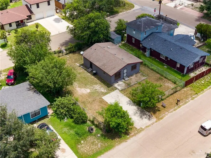 1202 W I Street, Mission, TX 78572 - #3