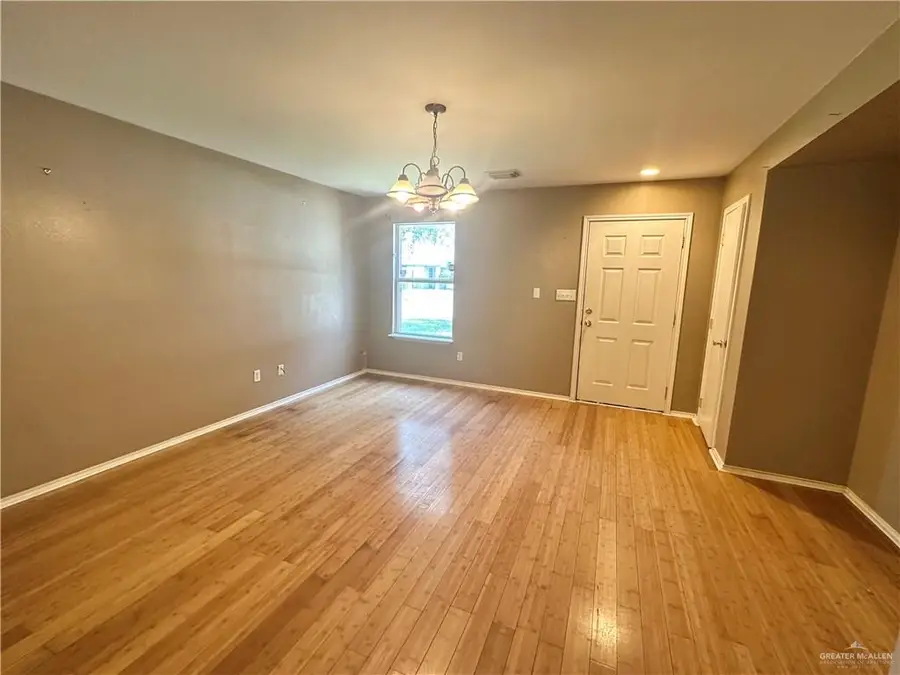 1910 W Lindsay Boulevard, Edinburg, TX 78539 - #2