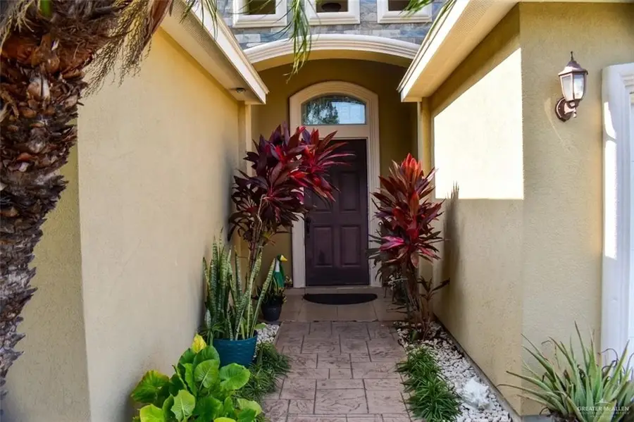 516 Robert Lane, Alamo, TX 78516 - #3