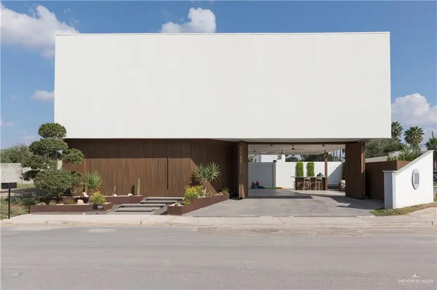 6602 N 11th Lane, McAllen, TX 78504 - #2