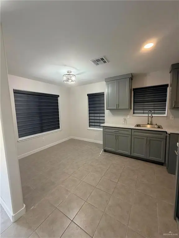 815 Pueblo Street, Mission, TX 78572 - #3