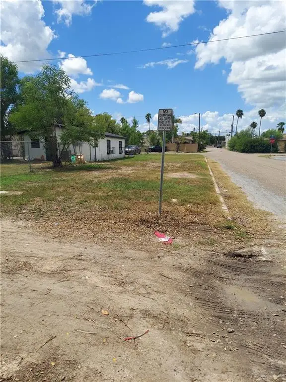 118 Kansas Avenue, Weslaco, TX 78596 - #3
