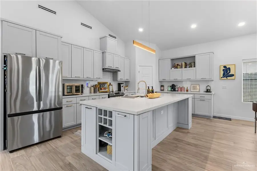 3405 Camellia Avenue, McAllen, TX 78501 - #3