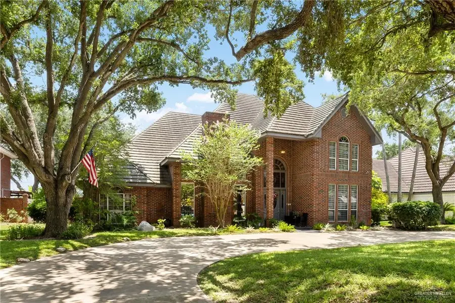 408 E Newport Lane, McAllen, TX 78501 - #2