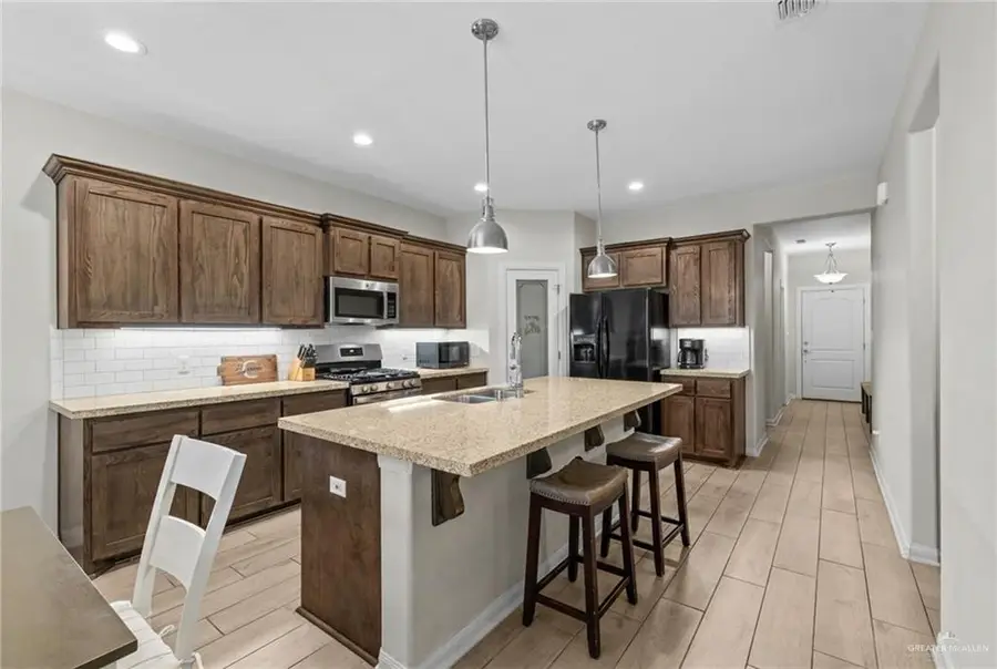 607 S Tecate Drive, Mission, TX 78572 - #3