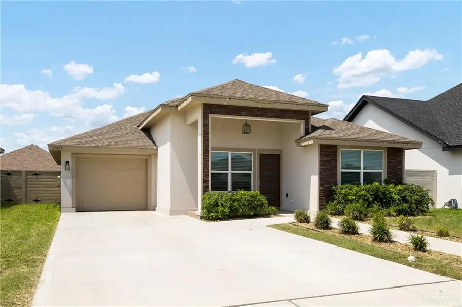 1007 W Sycamore Avenue, Alton, TX 78572 - #2